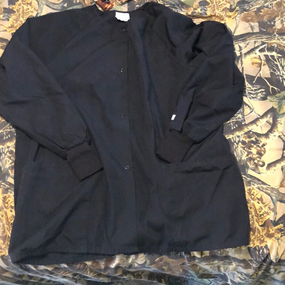 Scrub jacket